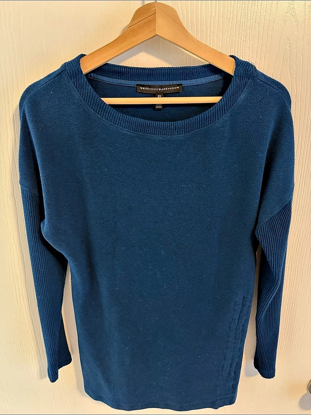 White House Black Market Blue Crew Neck Sweater Size XS Like New
